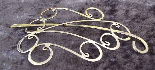 inward looking barrette